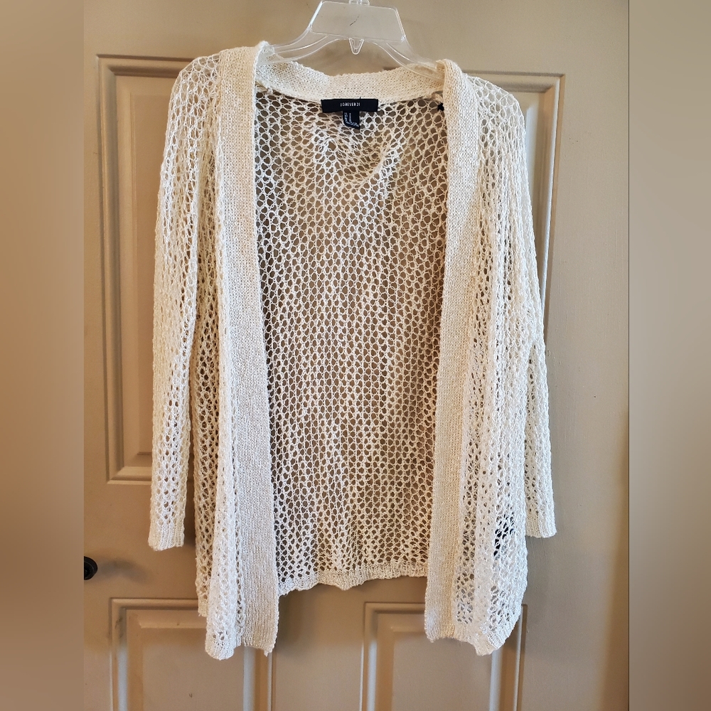 Forever 21 Long Sleeve Crochet Cardigan Size M